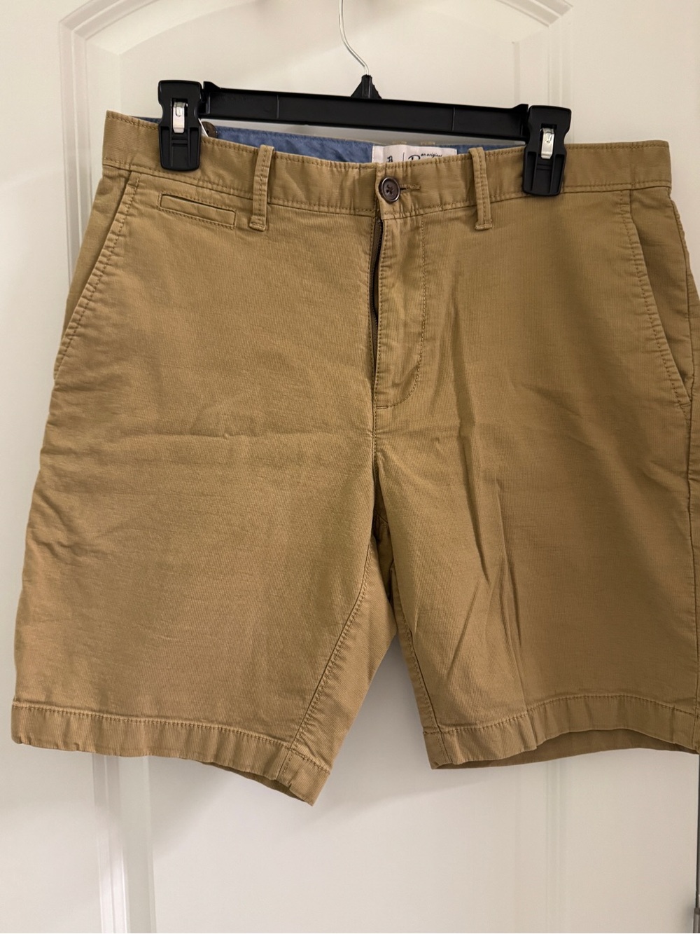 Original Penguin Men's Tan Khaki Shorts